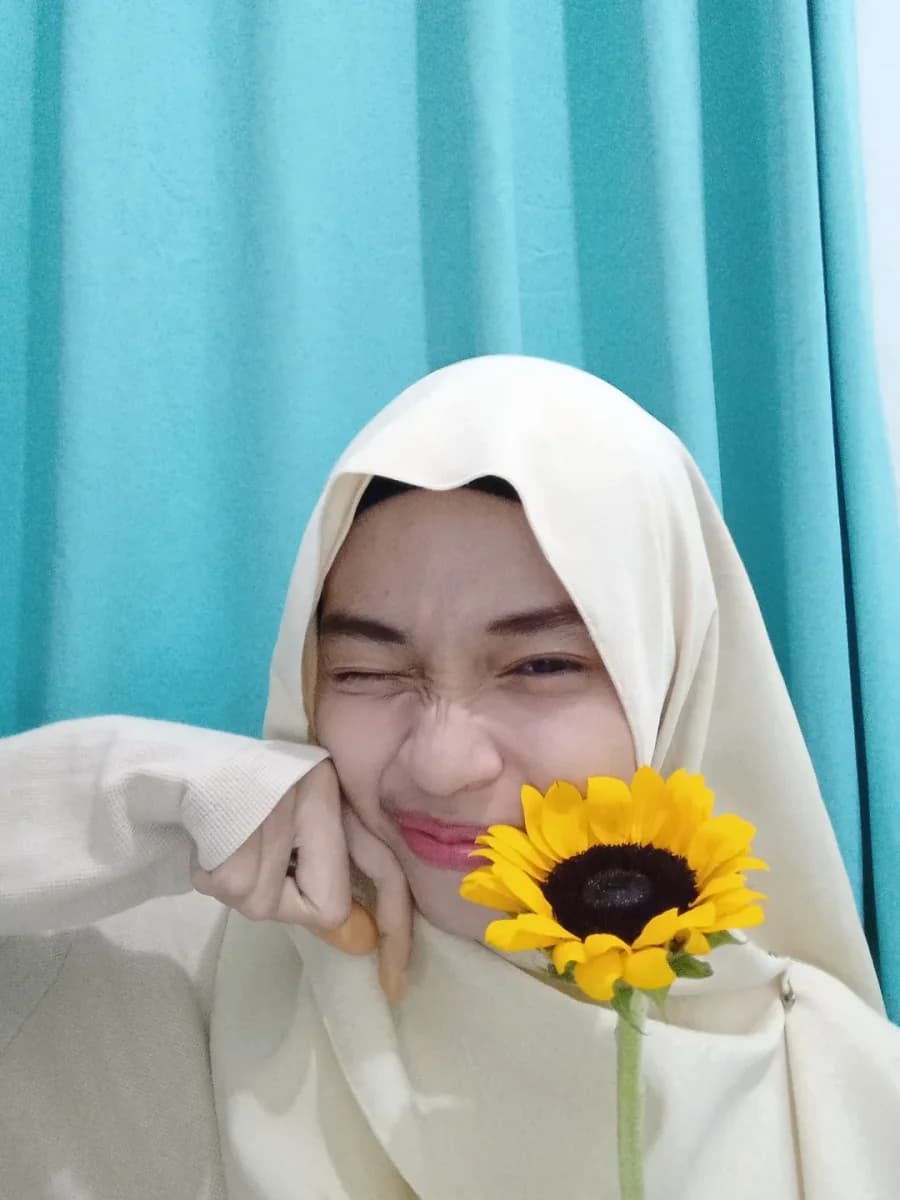 Ngetik bab baru sambil denger lagu